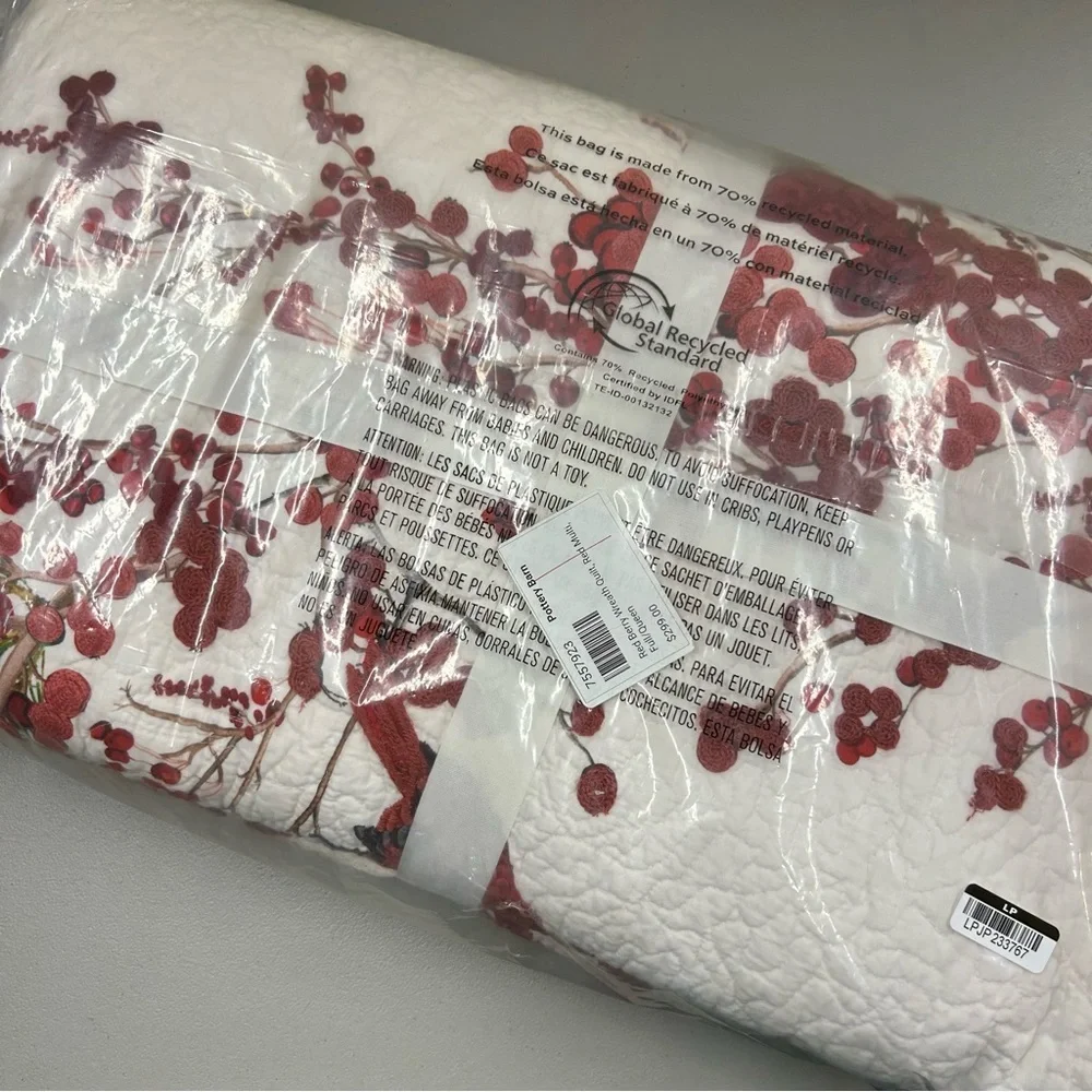 Pottery Barn Red Berry Wreath Quilt Bedding Embroidered Cardinal Full Queen NWT